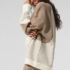 Make Waves Pullover mit Rundhalsausschnitt – Elfenbein/Beige/Kies