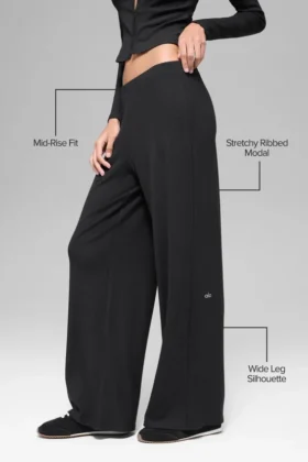 Mid-Rise Dreamlight Straight Hose – Schwarz