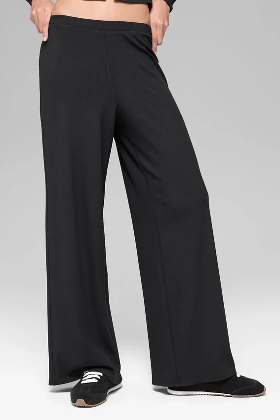 Mid-Rise Dreamlight Straight Hose – Schwarz