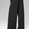 Mid-Rise Dreamlight Straight Hose – Schwarz