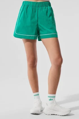 Motivate Track Shorts – Fichtengrün/Weiß