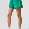 Motivate Track Shorts – Fichtengrün/Weiß