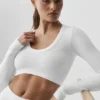 Nahtloses, geripptes, kurzes „Serene“-Langarmshirt – Weiß