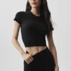 Nahtloses, geripptes Modal-Kurzarmshirt – Schwarz