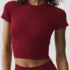 Nahtloses, geripptes Modal-Shirt mit Kurzarmshirts – „Summer Romance Red“