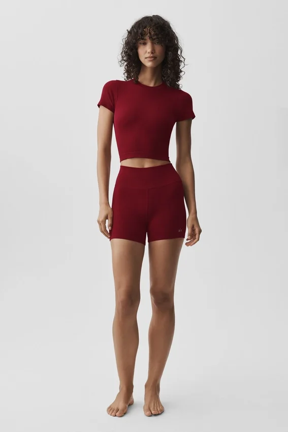 Nahtloses, geripptes Modal-Shirt mit Kurzarmshirts – „Summer Romance Red“