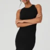 Nahtloses, geripptes „Warm Nights“-Kleid – Schwarz