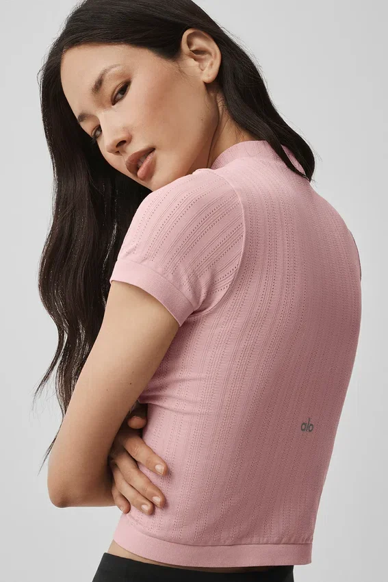 Nahtloses Pointelle-Oberteil mit Stehkragen und Kurzarmshirts – Vintage Pink