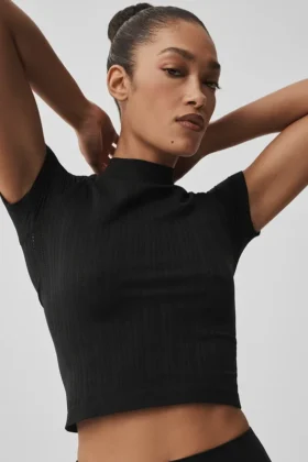 Nahtloses Pointelle-Shirt mit Stehkragen und Kurzarmshirts – Schwarz