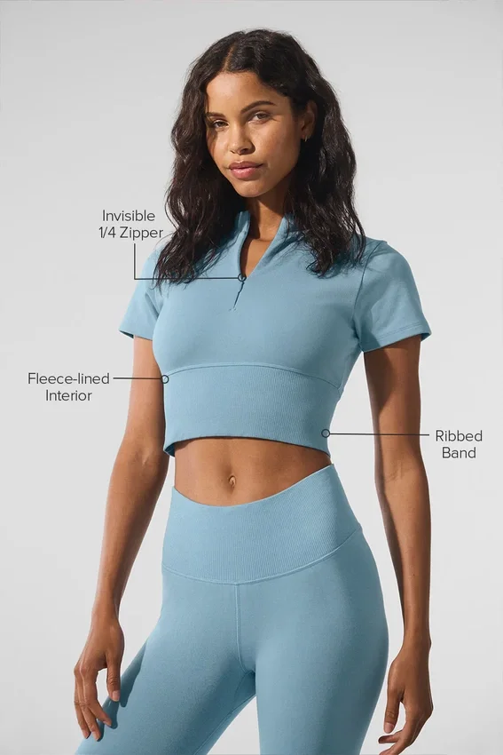 Nahtloses, warmes, plüschiges, kurzarmiges Winter-Cropped-Shirt – Celestial Blue