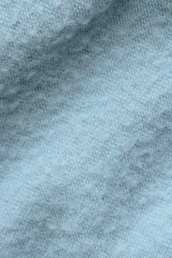 Nahtloses, warmes, plüschiges, kurzarmiges Winter-Cropped-Shirt – Celestial Blue