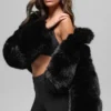 Opulente, kurze Kunstfelljacke – Schwarz