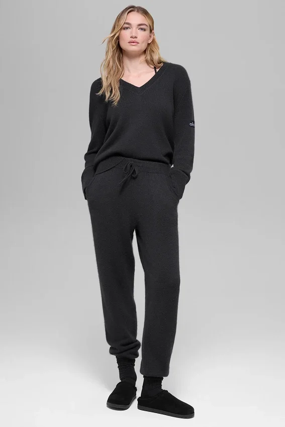 Oversized-Pullover „New Class“ aus Wolle und Kaschmir mit V-Ausschnitt – Schwarz