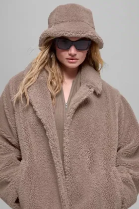Oversized-Sherpa-Trench – Chai Latte