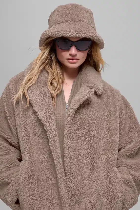 Oversized-Sherpa-Trench – Chai Latte