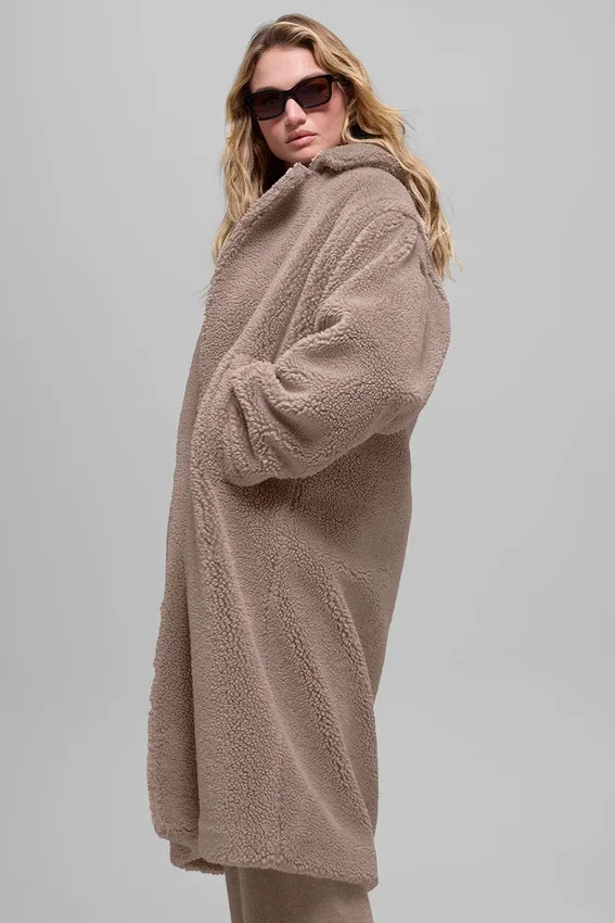 Oversized-Sherpa-Trench – Chai Latte