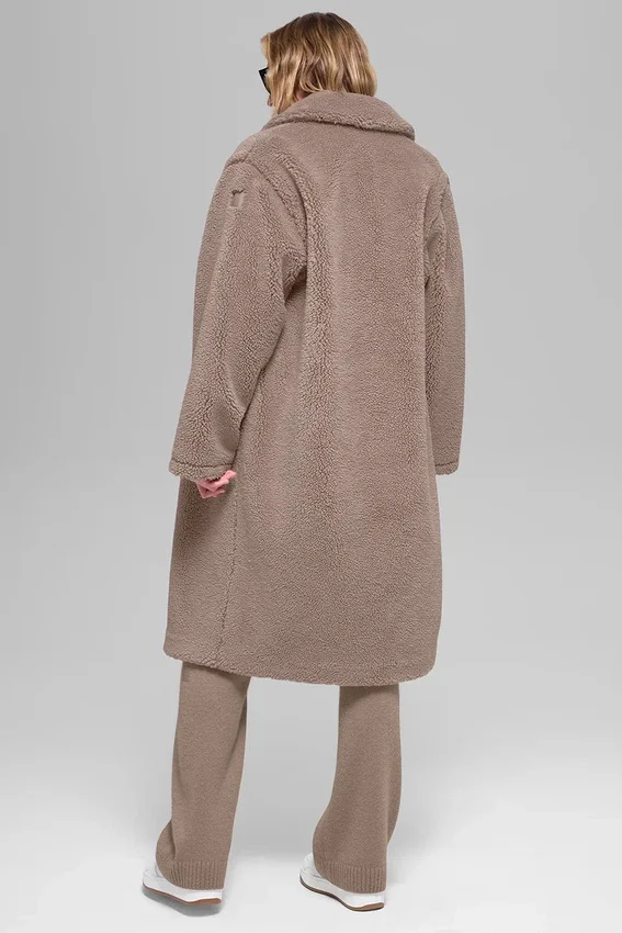 Oversized-Sherpa-Trench – Chai Latte