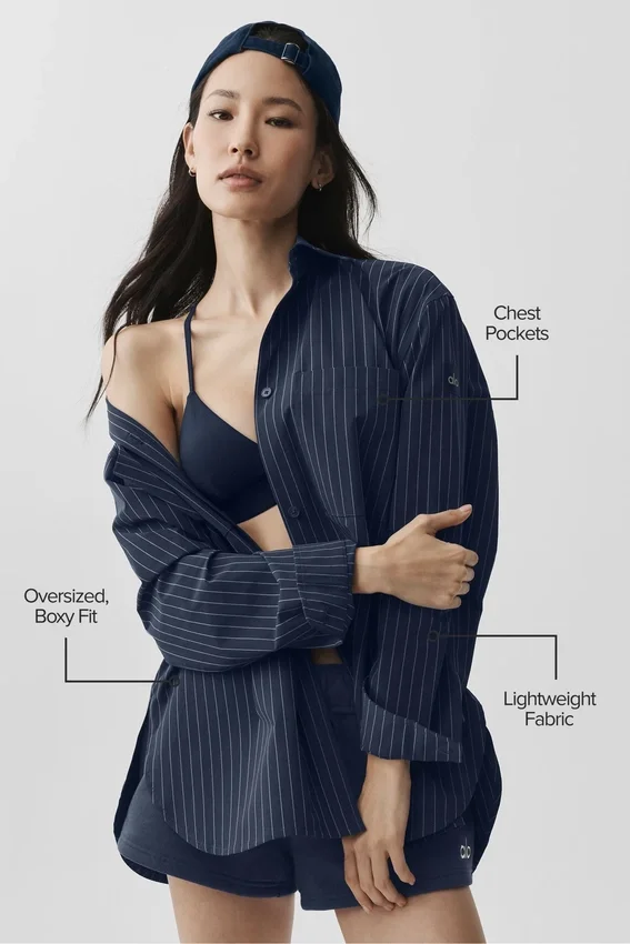 „Pinstripe Daylight“ Langarmshirt mit Knöpfen – Marineblau/Elfenbein