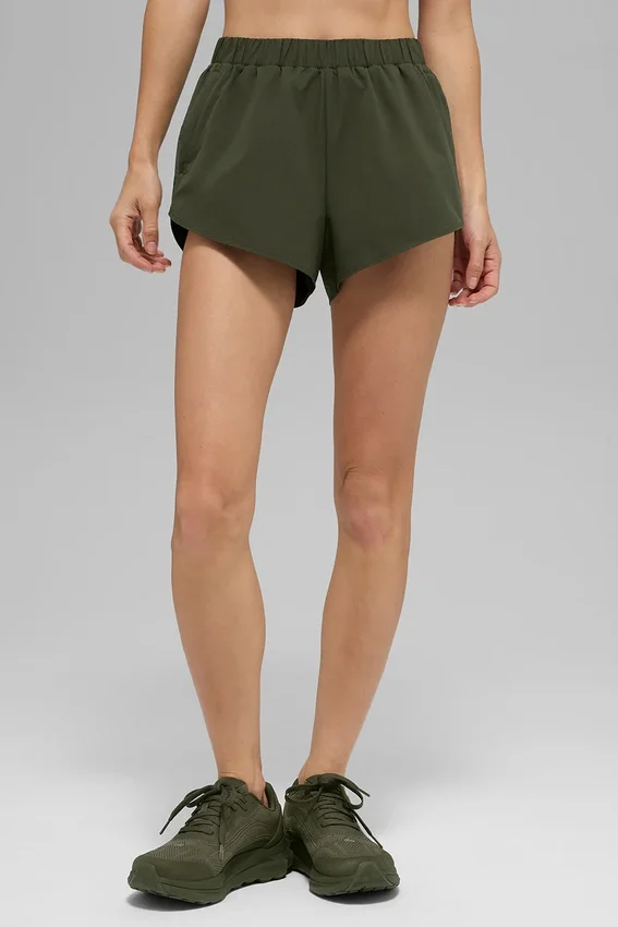 Playmaker Dolphin Shorts – Olivgrün