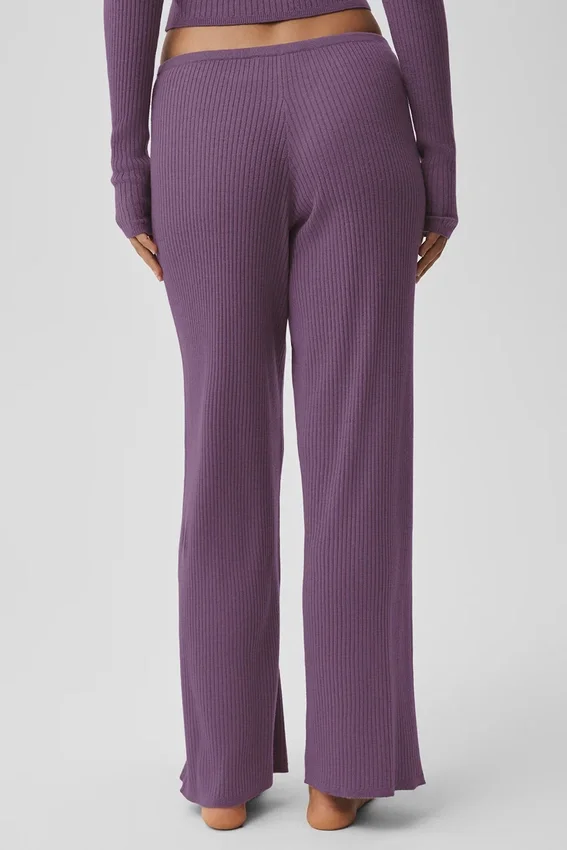 Pullover-Hose mit mittlerer Leibhöhe und weitem Bein – Plum Kiss