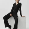 Pullover-Hose „Sunlit“ mit High-Waist und geradem Bein – Schwarz