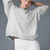 Renown Pullover mit Rundhalsausschnitt aus schwerem French Terry – Athletic Heather Grey