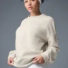 Renown Pullover mit Rundhalsausschnitt aus schwerem French Terry – Beige