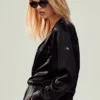 Seidenbluse „Luminous“ mit Knopfleiste – Schwarz