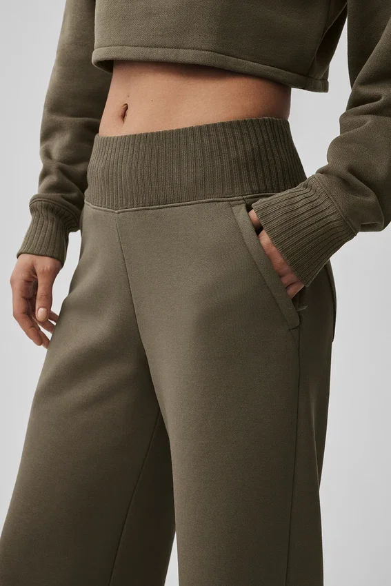 Serenity Jogginghose mit weitem Bein – Olive Tree