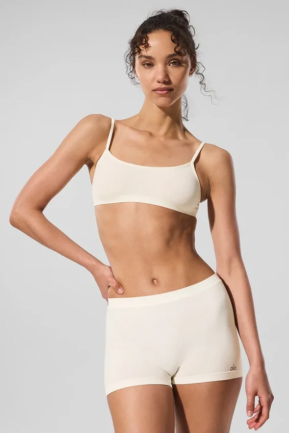 Sheer Glow Boyshort – Elfenbein