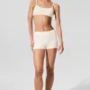 Sheer Glow Boyshort – Elfenbein