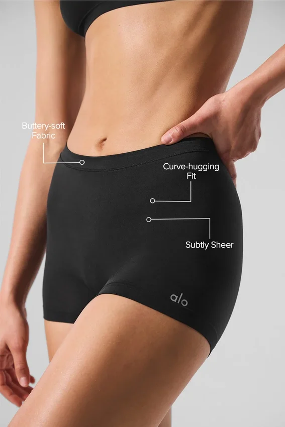 Sheer Glow Boyshort – Schwarz