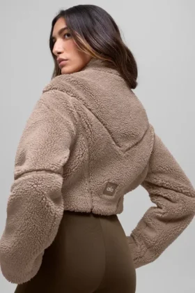 Sherpa Cropped Slope Side Jacke – Chai Latte