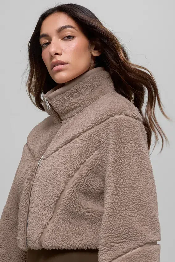 Sherpa Cropped Slope Side Jacke – Chai Latte