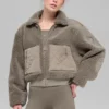 Sherpa Edge Bomber – Light Cocoa