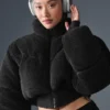 Sherpa Main Act Korsett-Daunenjacke – Schwarz