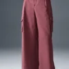 Show off Cargo-Hose mit weitem Bein (lang) – Burgundy Truffle