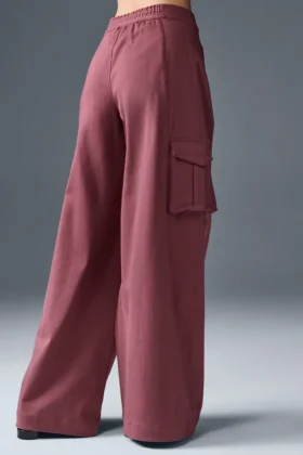 Show off Cargo-Hose mit weitem Bein (lang) – Burgundy Truffle
