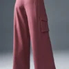 Show off Cargo-Hose mit weitem Bein (Regular) – Burgundy Truffle