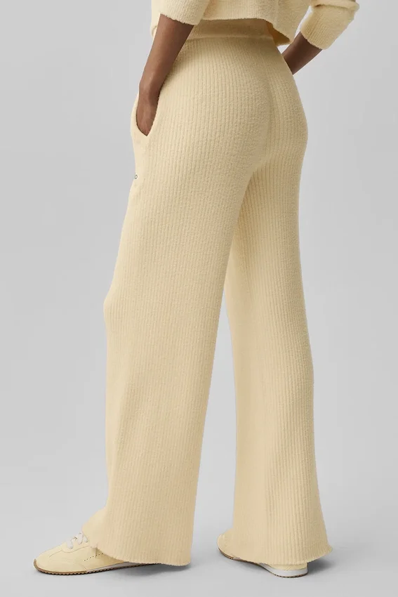 Snuggle Up Pullover – High-Waist Hose mit weitem Bein – Candlelight Yellow