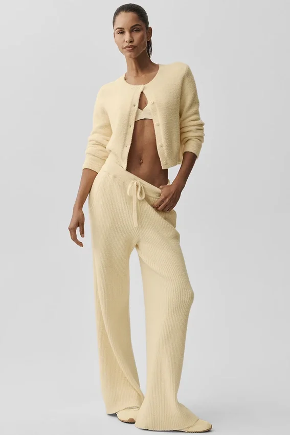 Snuggle Up Pullover – High-Waist Hose mit weitem Bein – Candlelight Yellow