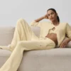 Snuggle Up Pullover – High-Waist Hose mit weitem Bein – Candlelight Yellow