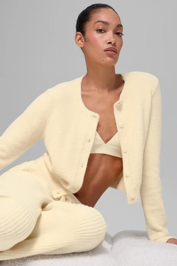 Snuggle up Pullover Kurze Strickjacke – Kerzenlichtgelb