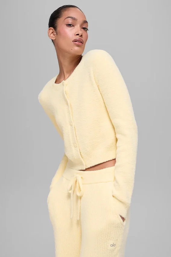 Snuggle up Pullover Kurze Strickjacke – Kerzenlichtgelb