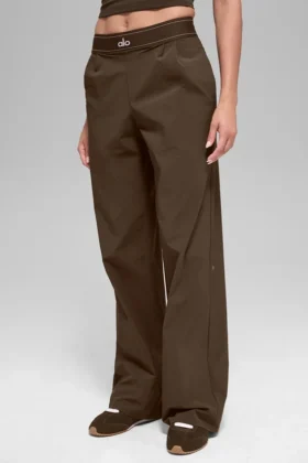Suit Up Hose (lang) – Espresso