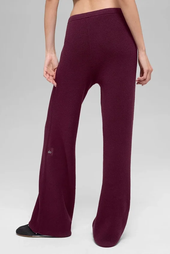 Supernatural Pullover Hose – Burgunderrot