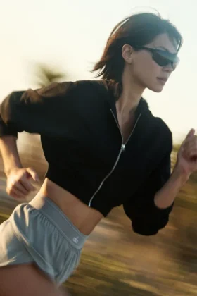 Sweet Escape Hoodie mit Reißverschluss – Schwarz
