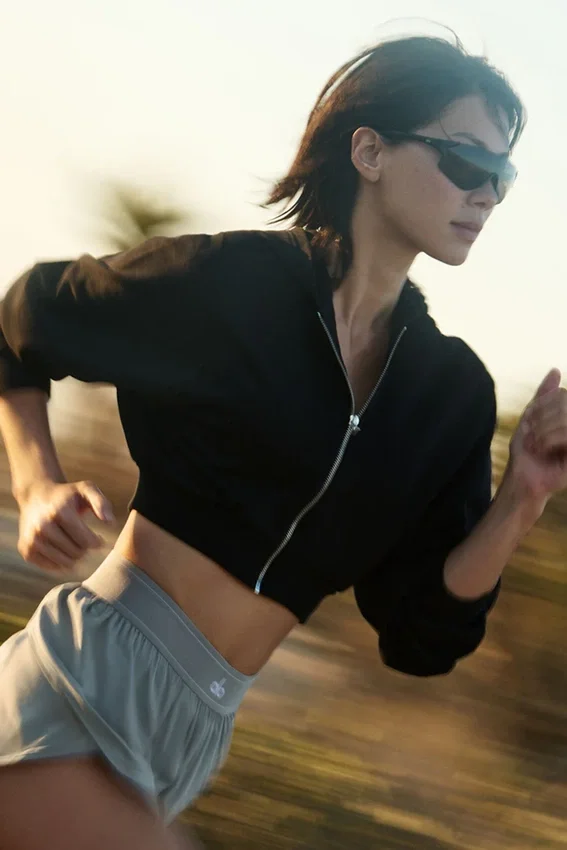 Sweet Escape Hoodie mit Reißverschluss – Schwarz