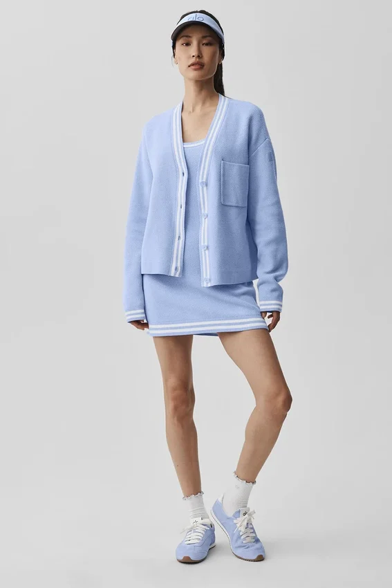 Tennis Club Pullover – Hellprovenceblau/Weiß