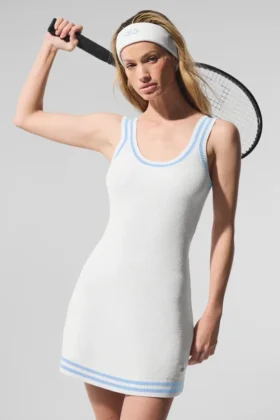 Tennis-Club-Pullover-Kleid – Weiß/Muschelblau